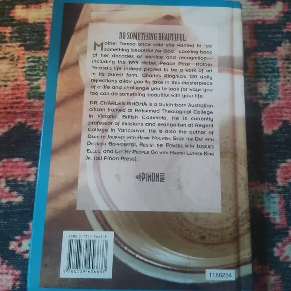 2/$7, 3/$9  hardcover: Wash the feet of the world with Mother Teresa - Picture 2 of 5